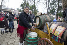 Майстори на пелина се състезават в старозагорското село Змейово
