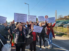 Вдигната е блокадата на пътя Перник - София