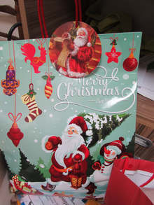 Община Шумен осигури коледни подаръци на хора с увреждания