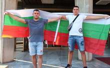 За 11-та поредна вечер в Плевен се събраха млади хора с искане за промени, които да ги задържат в България