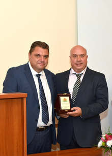 Създаваме празнична обстановка и се стремим да сбъднем мечтите за развитие на курорта, обяви кметът на Вършец