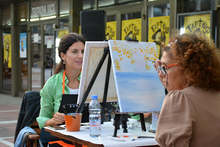 Благоевградчани могат да се включат в нанизването на над двеста хиляди мъниста за следващата премиера на ДТ "Никола Вапцаров"