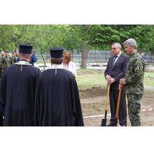 В Казанлък положиха основния камък на православен параклис във военния гарнизон