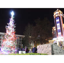 Община Плевен търси подкрепа от бизнеса за обновяването на празничната украса на града