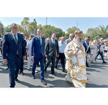 С литургия, шествие, концерти и заря Варна чества празника си