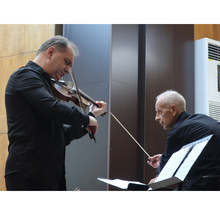 Знаменитият Роман Федчук подари българската класика "Севдана", изпълнена с цигулка "Гуарнери" от 16 век, на публиката в Плевен