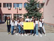 Ученици от Езиковата гимназия в Плевен са победители в здравен конкурс