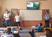 В Плевен собственици на ферма за охлюви си говориха с ученици на тема "Защо трябва да останем в България?"