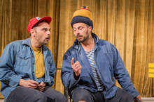 Драматичният театър в Монтана ще направи минитурне с комедията "Да докоснеш небето"