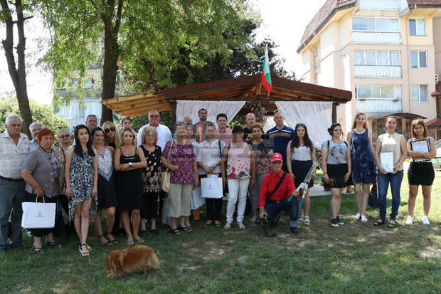 Във Видин бяха наградени победителите в инициатива за облагородяване на междублокови пространства, градинки и кътове за отдих