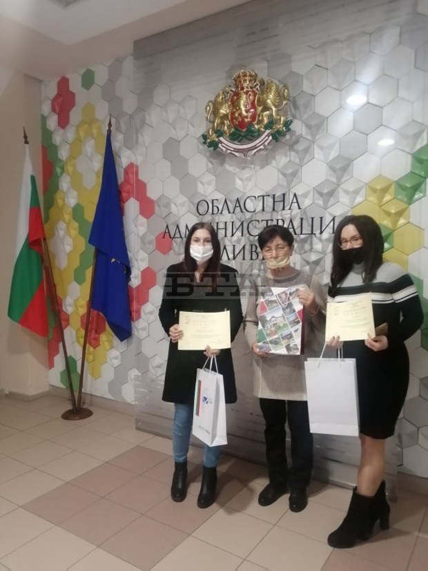 В Сливен бяха наградени победителите в конкурс за есе, посветен на Йордан Йовков