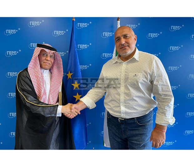 Бойко Борисов се срещна с посланика на Саудитска Арабия Месфер Алгхасеб