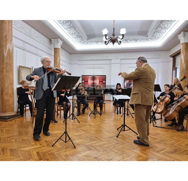 Първата среща на балканската камерна музика "Духовни мостове" се състоя в Перник