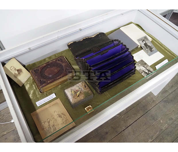 Регионалният исторически музей във Велико Търново представя в изложба даренията получени през 2020 година