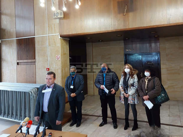 Всички ресурси са насочени към запазване живота и здравето на хората, заяви кметът на Русе Всички ресурси са насочени към запазване живота и здравето на хората, заяви кметът на Русе