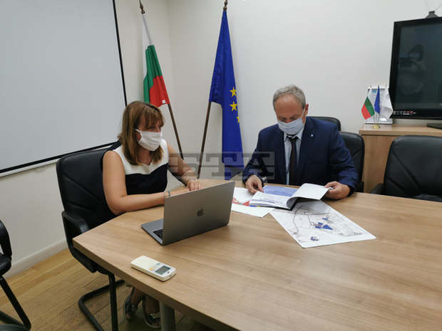 Възможностите за изграждане на индустриална зона в Търговище е обсъдил кметът на града в София