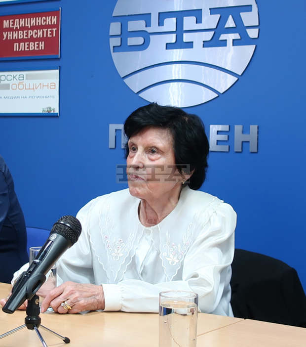 Проф.Пенка Илиева е против евентуална смяна на управителя на болницата в Червен бряг Проф.Пенка Илиева е против евентуална смяна на управителя на болницата в Червен бряг