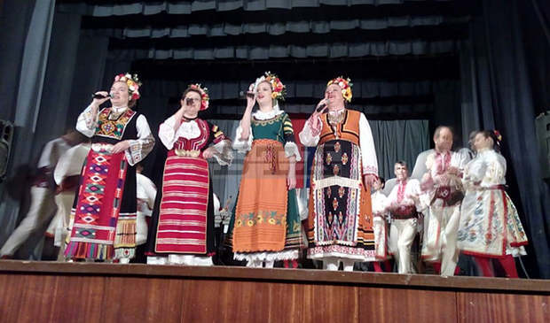 Читалището в опаченското село Горско Абланово празнува 90 години от създаването си Читалището в опаченското село Горско Абланово празнува 90 години от създаването си