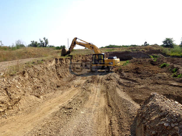 Жители на ловешкото село Александрово подадоха жалба и подписка в общината заради добив на инертни материали