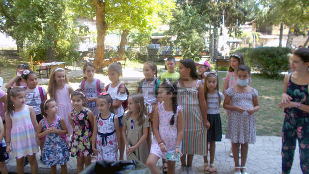 Близо 50 деца са участвали в Лятното училище за отдих, изкуства и спорт в Елена