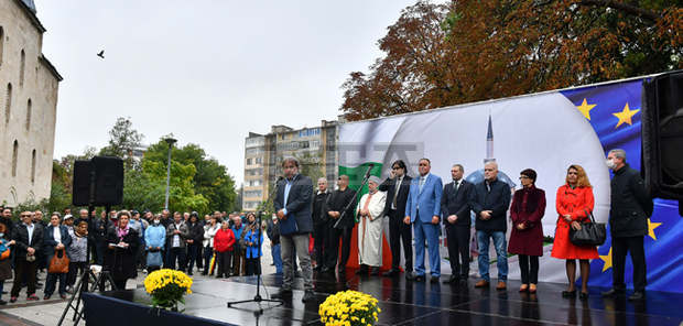 Министър Боил Банов: Една държава трябва да се грижи за своите паметници и храмове