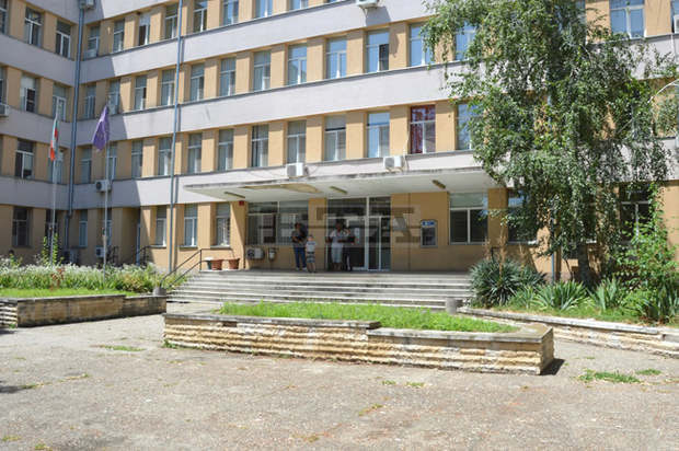 Санитарите от спешното отделение на видинската болница прекратиха протеста си, остават в стачна готовност