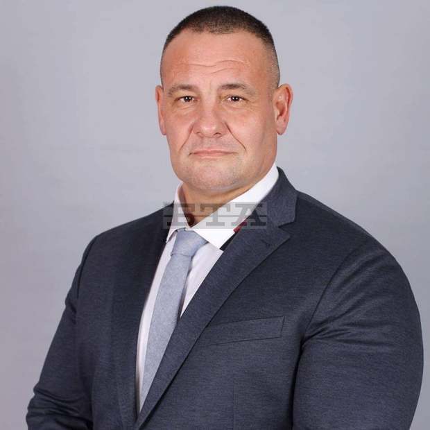 Продължават ремонтите на водоснабдителната мрежа в община Мъглиж, пише в писмо до жителите на общината кметът д-р Душо Гавазов Продължават ремонтите на водоснабдителната мрежа в община Мъглиж, пише в писмо до жителите на общината кметът д-р Душо Гавазов
