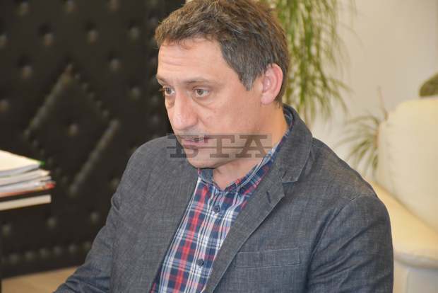Община Ловеч е прекратила договора с фирмата изпълнител на ремонта в училище "Проф. Димитър Димов" Община Ловеч е прекратила договора с фирмата изпълнител на ремонта в училище "Проф. Димитър Димов"