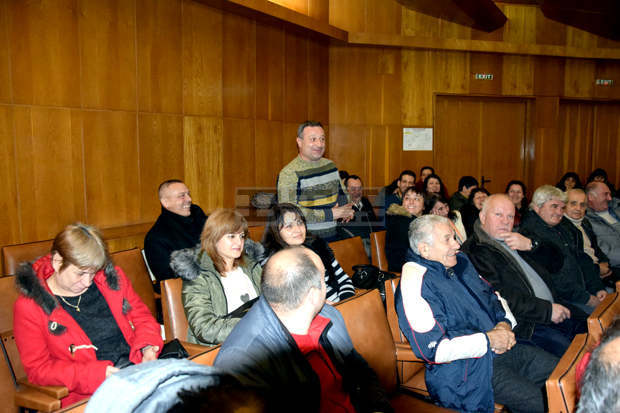 Собственици на имоти в Еленско настояват за повече средства за подобряване на инфраструктурата в малките наслени места