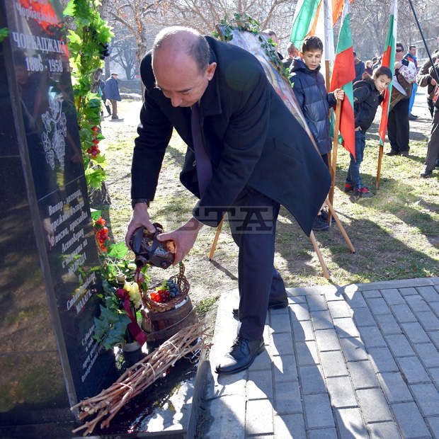 В Асеновград наградиха победителите в конкурса за "Най-добро домашно вино"