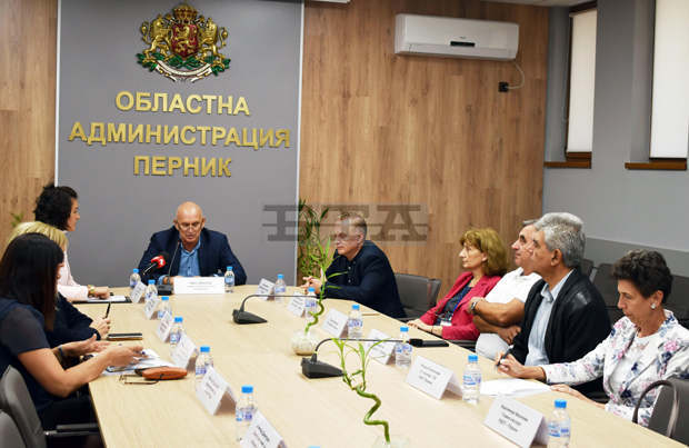 В Пернишка област най-много се търсят учители, шофьори и неквалифицирани работници В Пернишка област най-много се търсят учители, шофьори и неквалифицирани работници