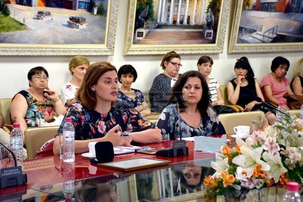 В Русенския университет бе отбелязана 20-годишнината на Академичната общност по компютърни системи и информационни технологии В Русенския университет бе отбелязана 20-годишнината на Академичната общност по компютърни системи и информационни технологии