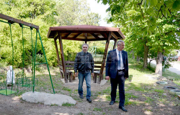 Със средства по програмата "Местни инициативи" във видинското село Буковец са изградени кътове за отдих за последните три години Със средства по програмата "Местни инициативи" във видинското село Буковец са изградени кътове за отдих за последните три години