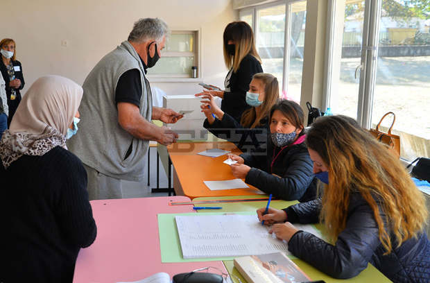 До обяд в разградското село Дянково за кмет са гласували 13,38 процента от избирателите