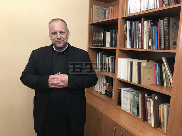 Общо 11500 книги представя дигиталният регистър на старозагорската митрополитска библиотека, от днес е активна Facebook страницата на библиотеката Общо 11500 книги представя дигиталният регистър на старозагорската митрополитска библиотека, от днес е активна Facebook страницата на библиотеката