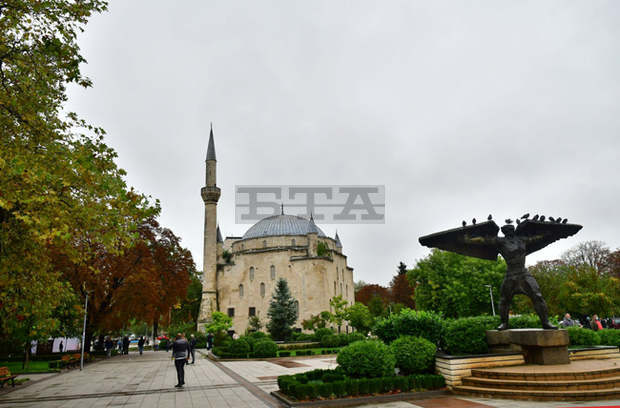 Пана със снимки от Лудогорието ще красят пространството около джамията "Ибрахим паша" в Разград