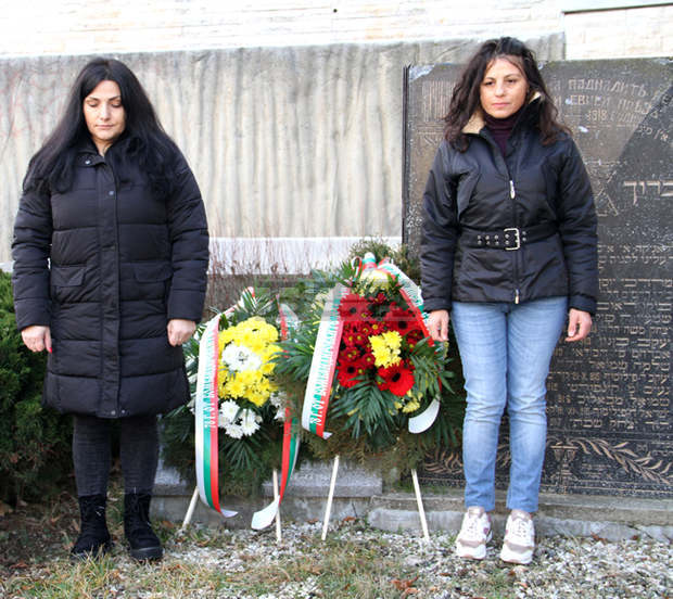 В Дупница днес беше отбелязана 78-ата годишнина от бомбардировките над града