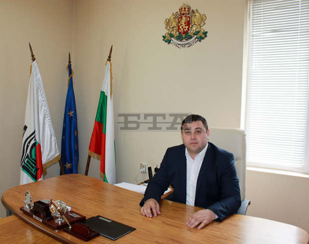Кметът на Омуртаг разпореди временни противоепидемични мерки в село Звездица Кметът на Омуртаг разпореди временни противоепидемични мерки в село Звездица