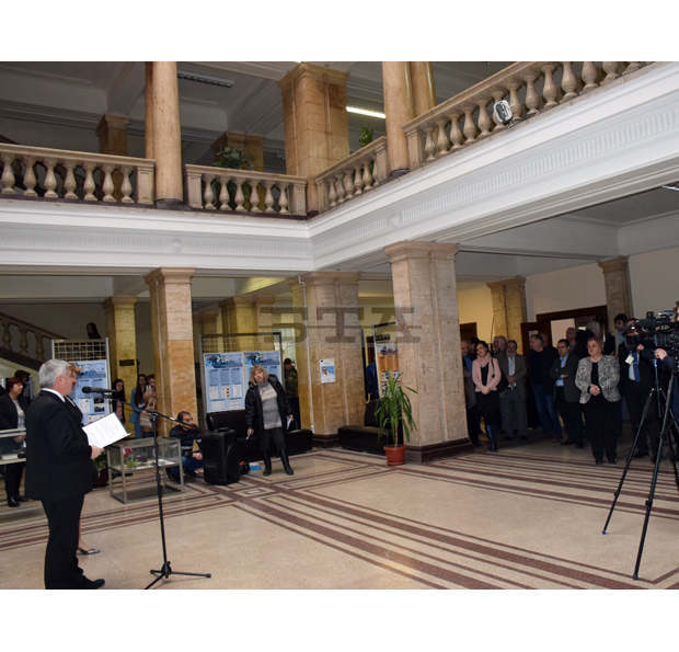 Постерна изложба в Русенския университет представя проекти по фонд "Научни изследвания" Постерна изложба в Русенския университет представя проекти по фонд "Научни изследвания"
