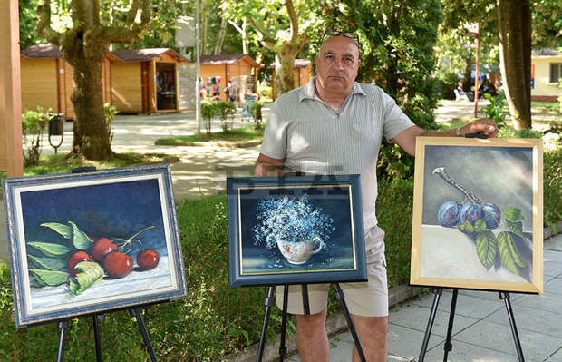 Изложба на Георги Паунов - Паунец младши показват във Връшец за празника на курорта