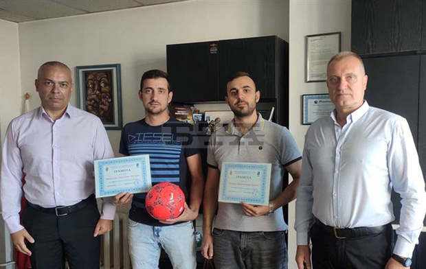 Двама русенци получиха грамоти от полицията за проявена смелост и гражданска доблест