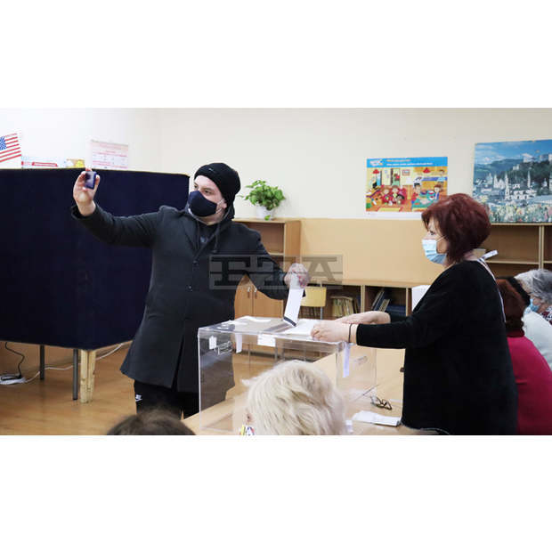 Започна изборният ден в област Търговище