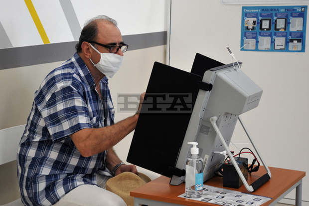 Изборният ден в Бургаска област приключи с 40,73 избирателна активност