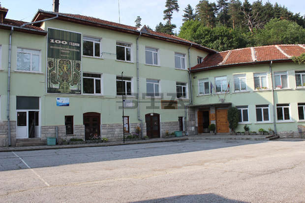 Проект за ремонт на сградата на Лесотехническата гимназия спечели община Берковица