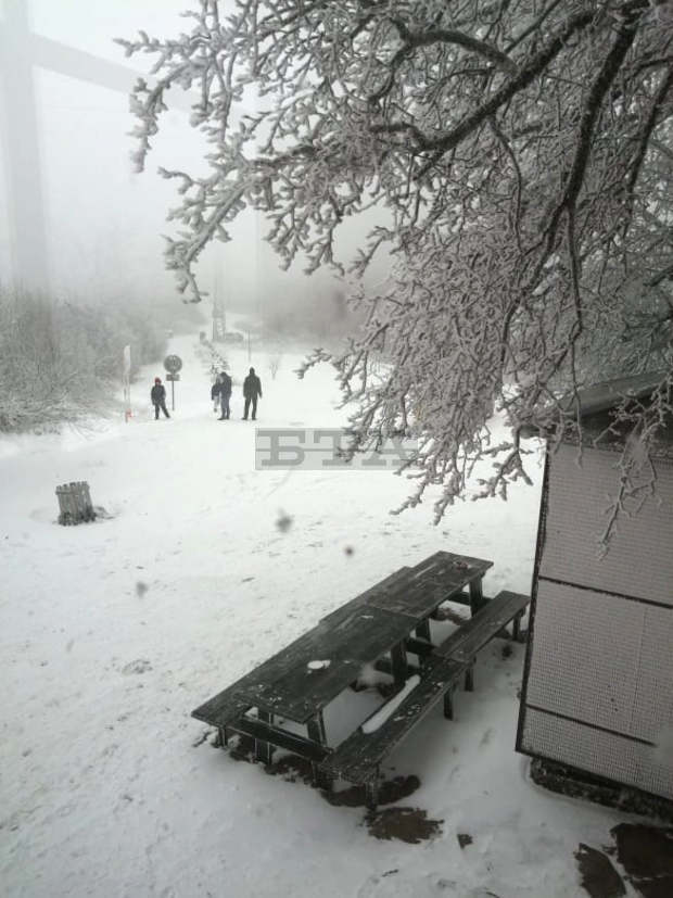 Две направления от общинската пътна мрежа в Търговищко остават затворени