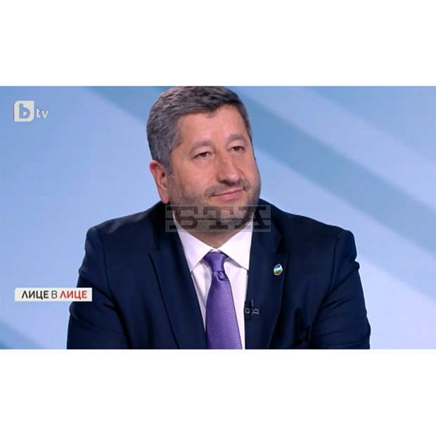 "Демократична България" е формацията, която може да води битки за бъдещето и да наложи модернизацията на страната, смята Христо Иванов
