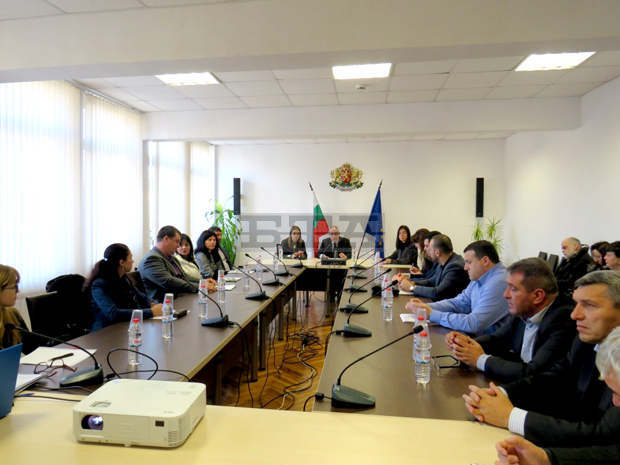 Одобрена е Областна стратегия за подкрепа за личностно развитие за децата и учениците в Шуменско до 2021 г.