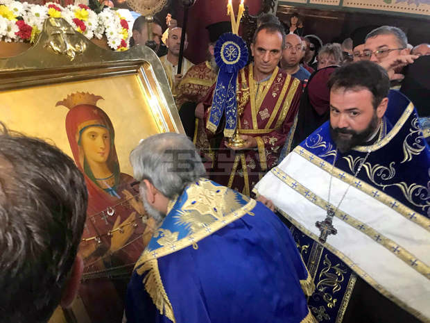 Две чудотворни икони посрещат в Стара Загора