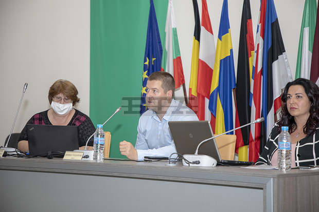 В Стара Загора обсъдиха поемането на дългосрочен дълг за ремонт на културни и образователни обекти