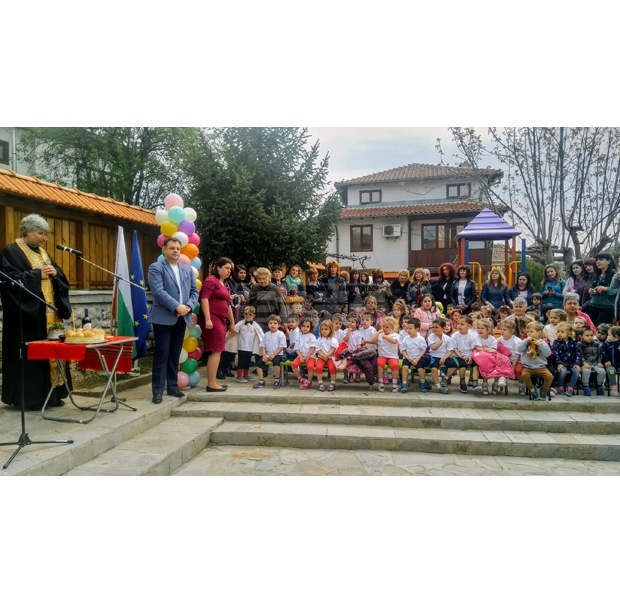 Детска градина - паметник на културата във Велико Търново е основно ремонтирана Детска градина - паметник на културата във Велико Търново е основно ремонтирана